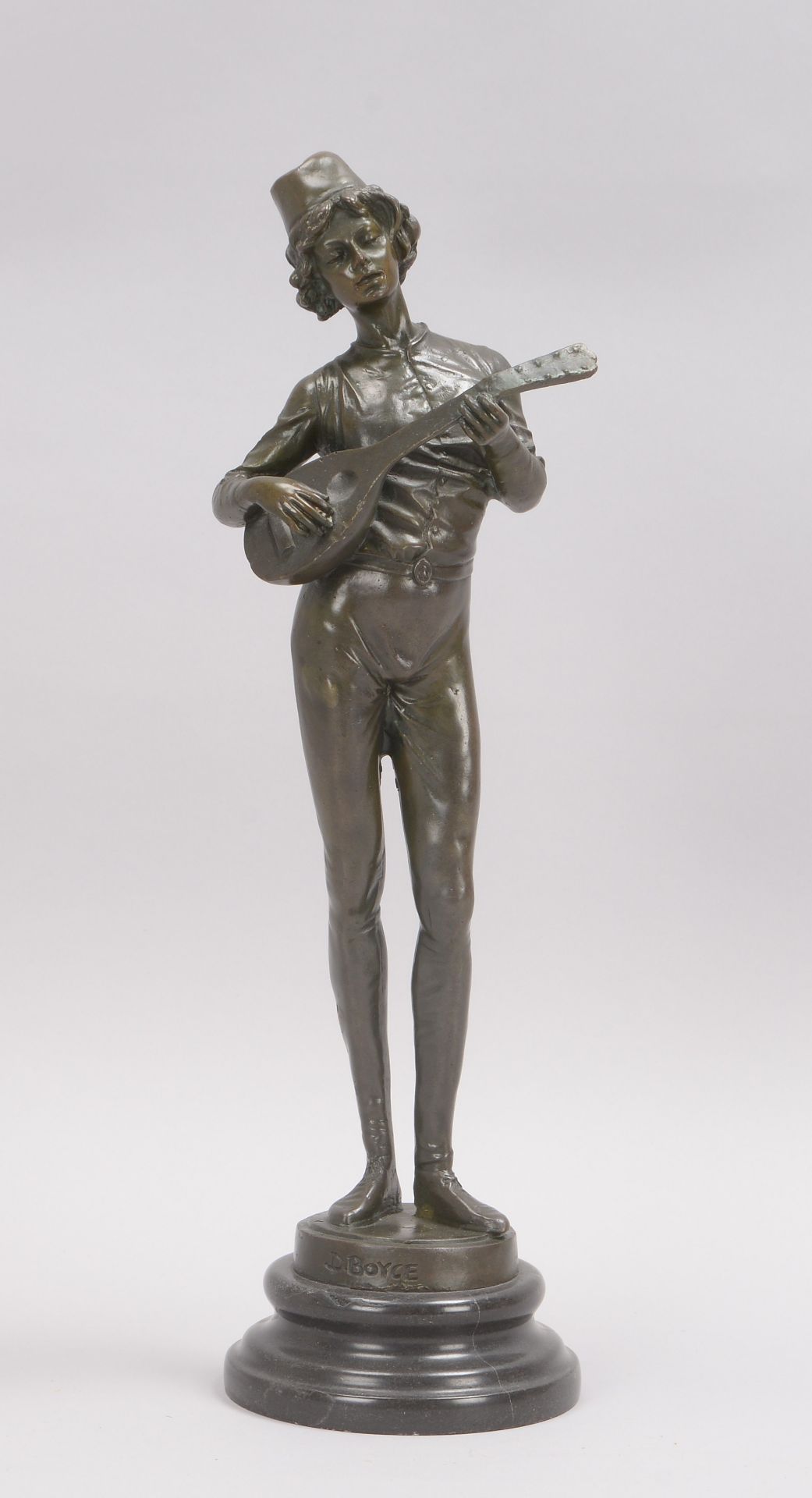 Bronzeskulptur (nach D. Boyce), &#039;Banjospieler&#039;, signiert, Figur auf Marmorsockel; H&ouml;h