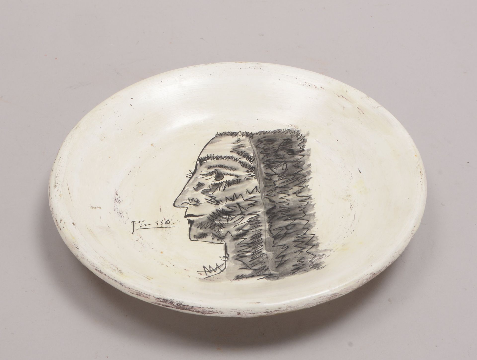 Picasso, Pablo (1881 Malaga - 1973 Mougins), Künstler-Keramikteller, 'Visage de Femme' - 'Frauenantl - Bild 2 aus 4