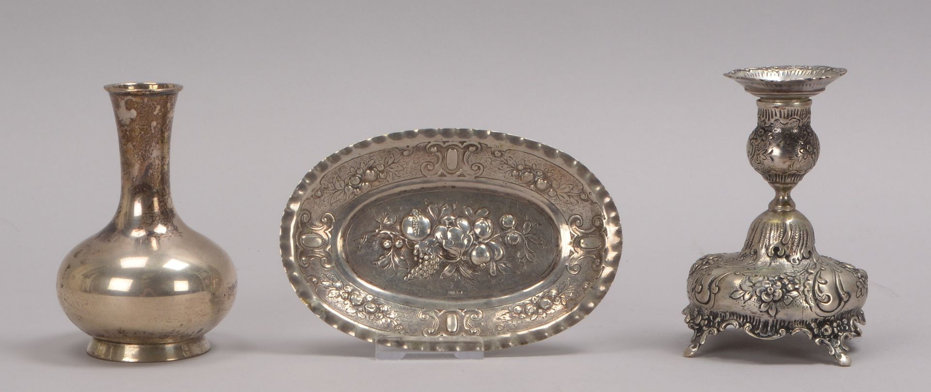Kleines Tischsilber-Konvolut, 3 barocke Teile, verschiedene Silbergehalte: 800 und 835 Silber, jewei