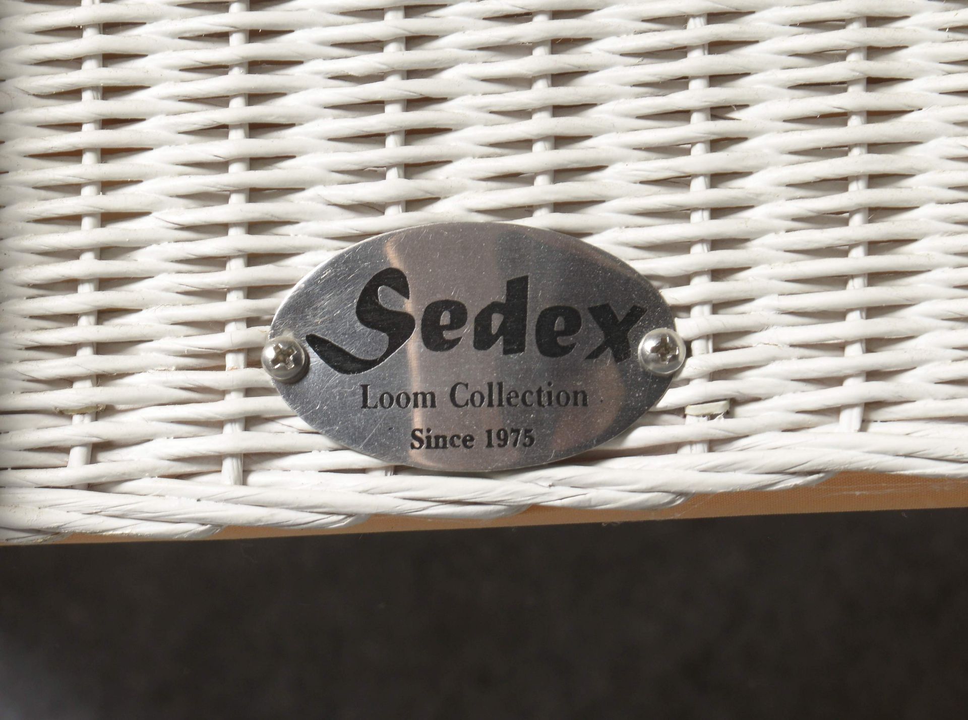 Sedex, Satz Designer-Sessel, &#039;Loom&#039;, wei&szlig; gefasst, mit dichtem Geflecht, jeweils mit - Image 4 of 4