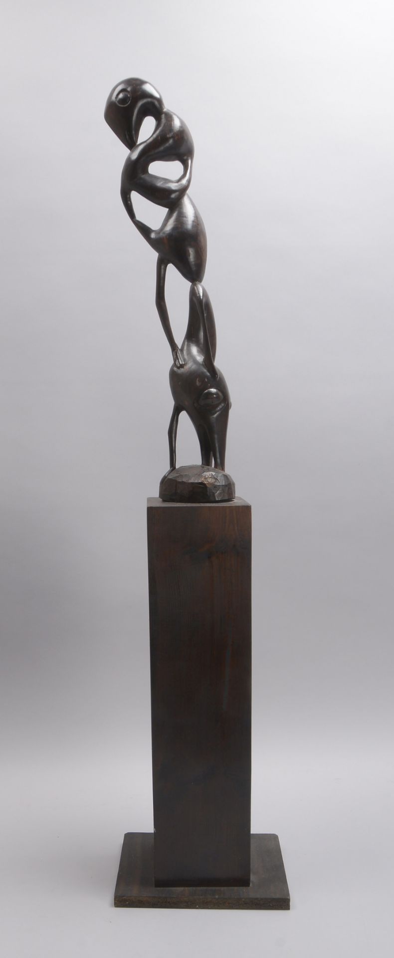 Holzskulptur (Afrika), Figur auf Holzsockel; H&ouml;he 116 cm - Image 3 of 3