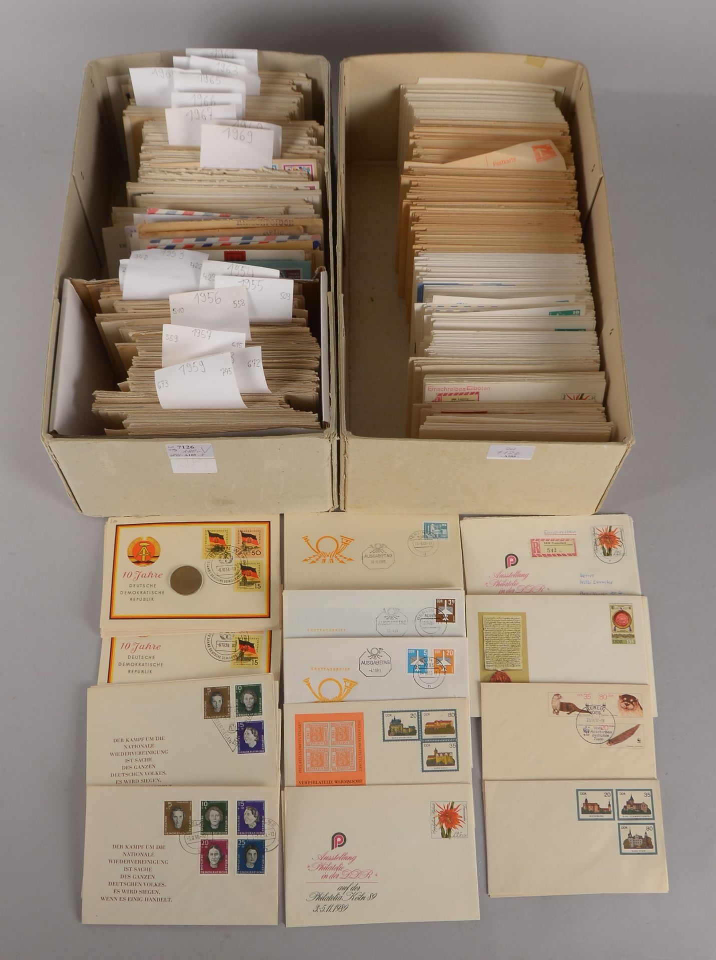 Briefmarken, überwiegend 'Nachkriegszeit' und 'DDR': Briefe und Karten - wohl über 1000 Stück
