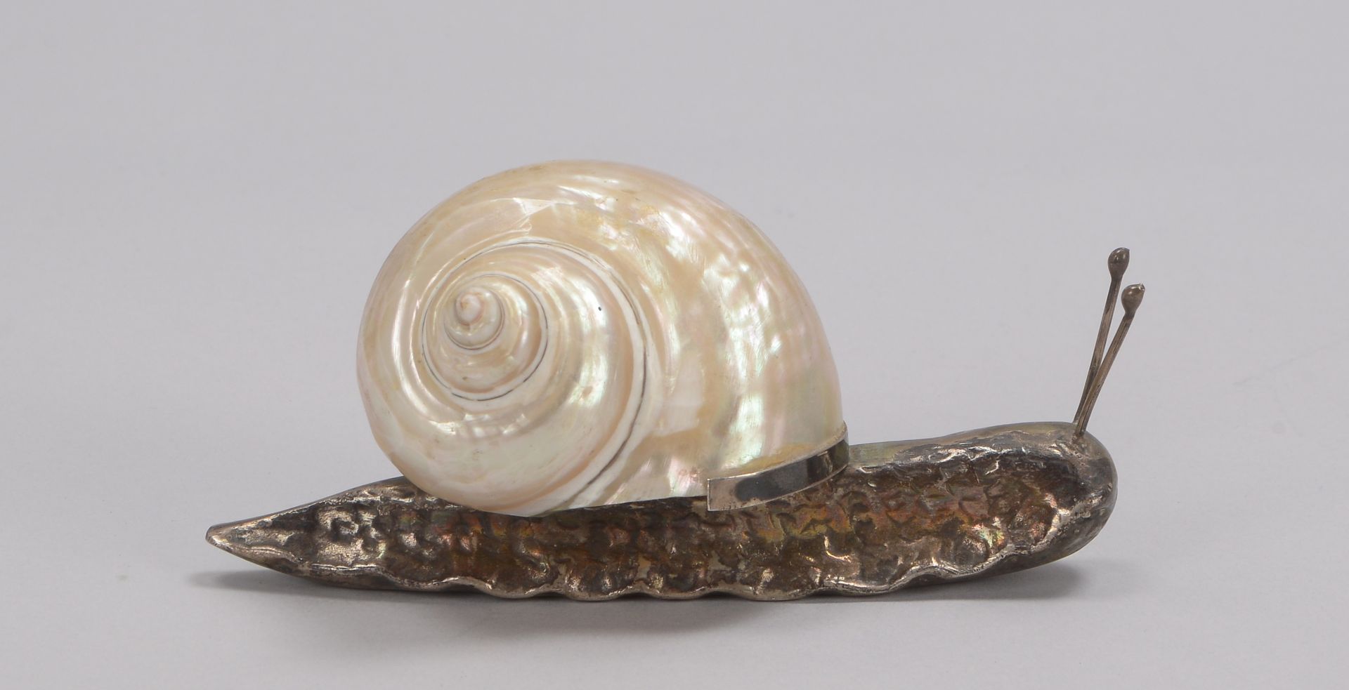 Fig&uuml;rliches Dekorationsobjekt, &#039;Schnecke mit Muschelgeh&auml;use&#039;, 800 Silber; L&auml