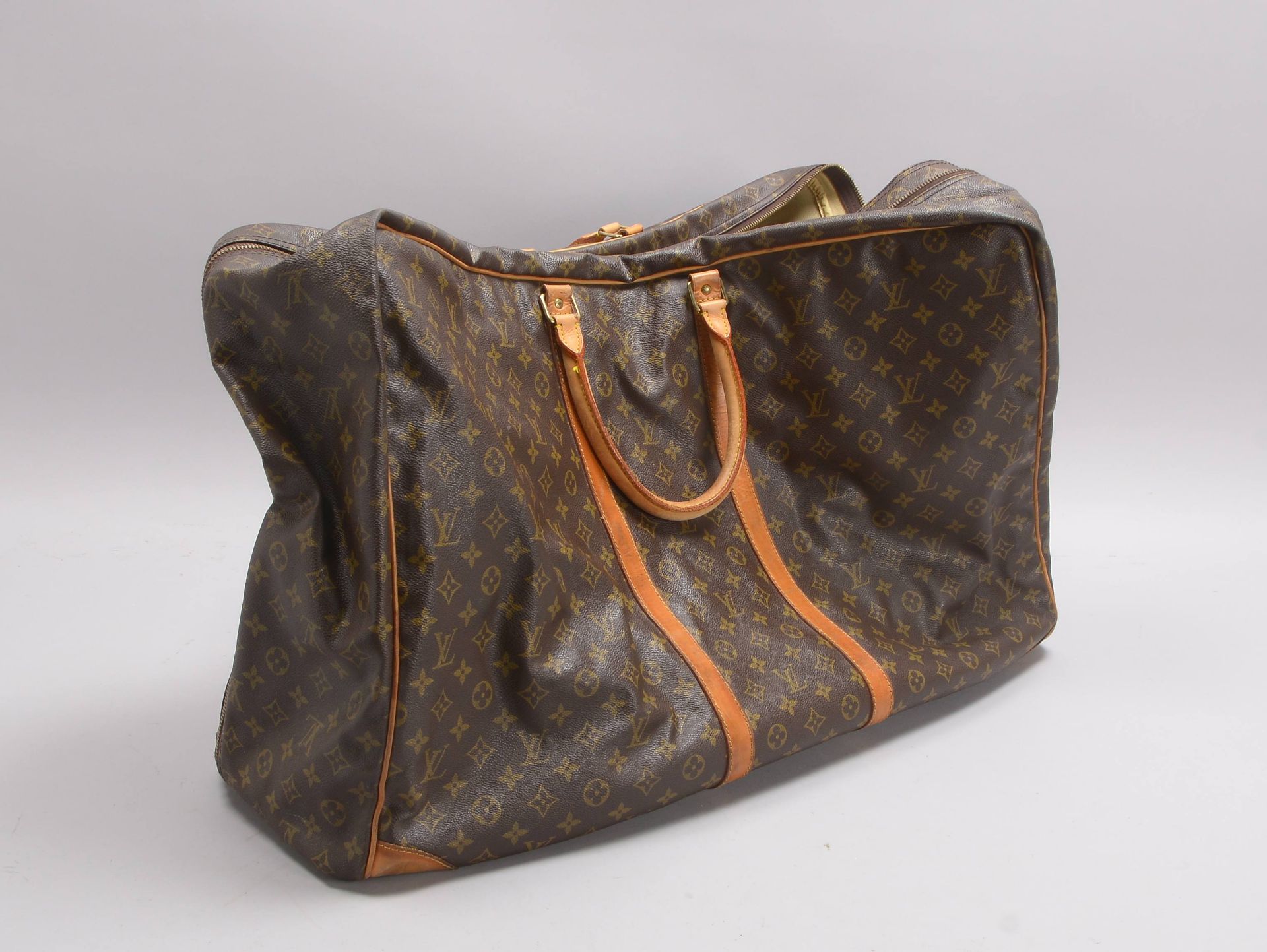 Louis Vuitton, Designer-Reisetasche im gro&szlig;en Kofferformat, innen/au&szlig;en in gutem Gebrauc - Image 2 of 2