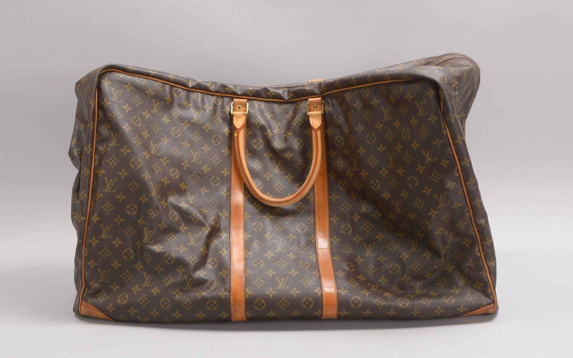 Louis Vuitton, Designer-Reisetasche im gro&szlig;en Kofferformat, innen/au&szlig;en in gutem Gebrauc