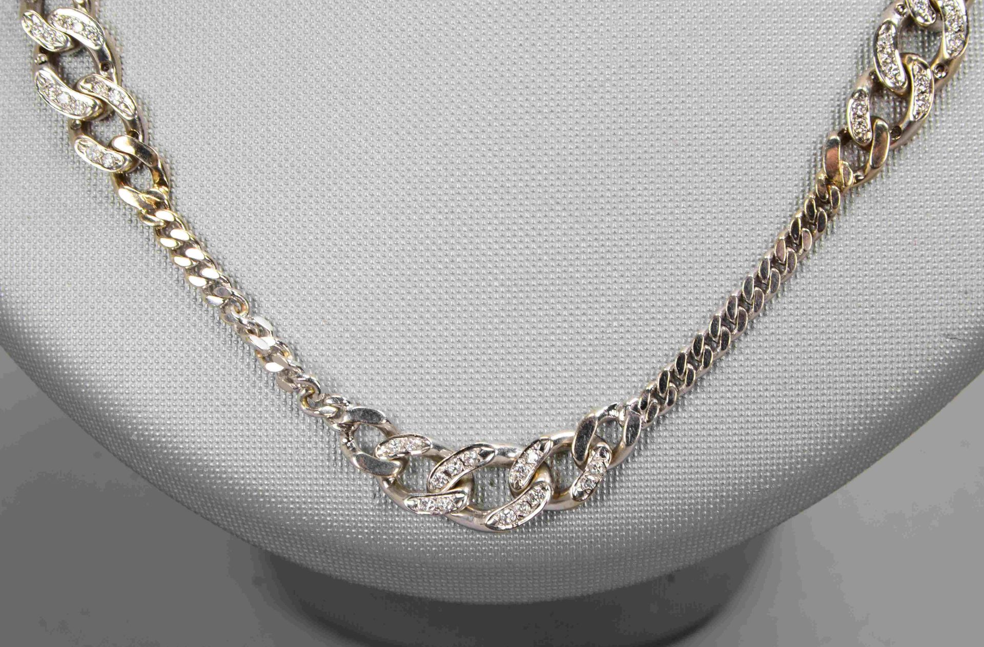 Collier, 585 WG (gestempelt), mit 42-fachem Brillantbesatz/zusammen ca. 0,42 ct, mit Steckschließe - Bild 2 aus 2