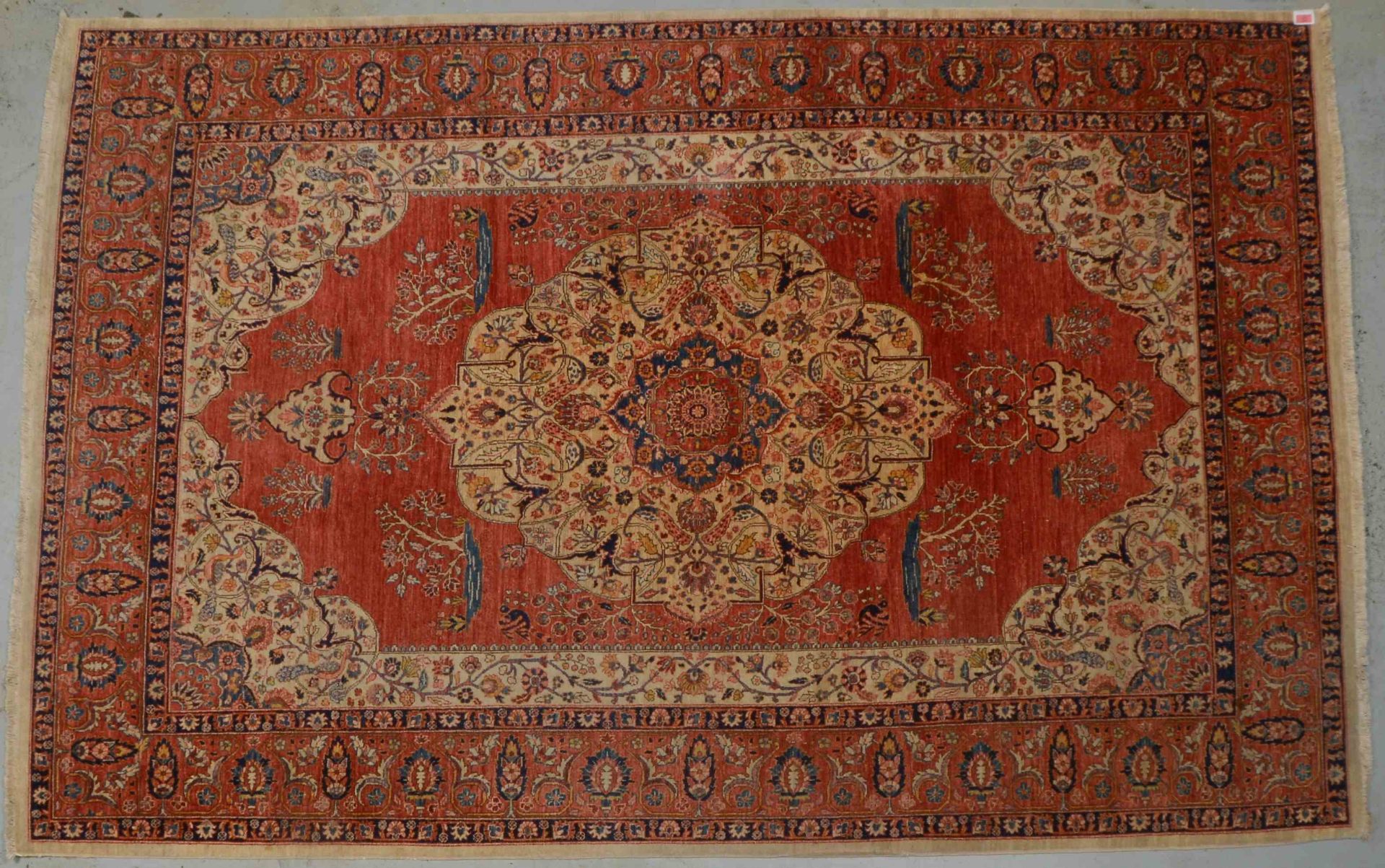 Orientteppich (Pakistan), ringsum komplett, Flor in gutem Zustand; Maße 313 x 202 cm