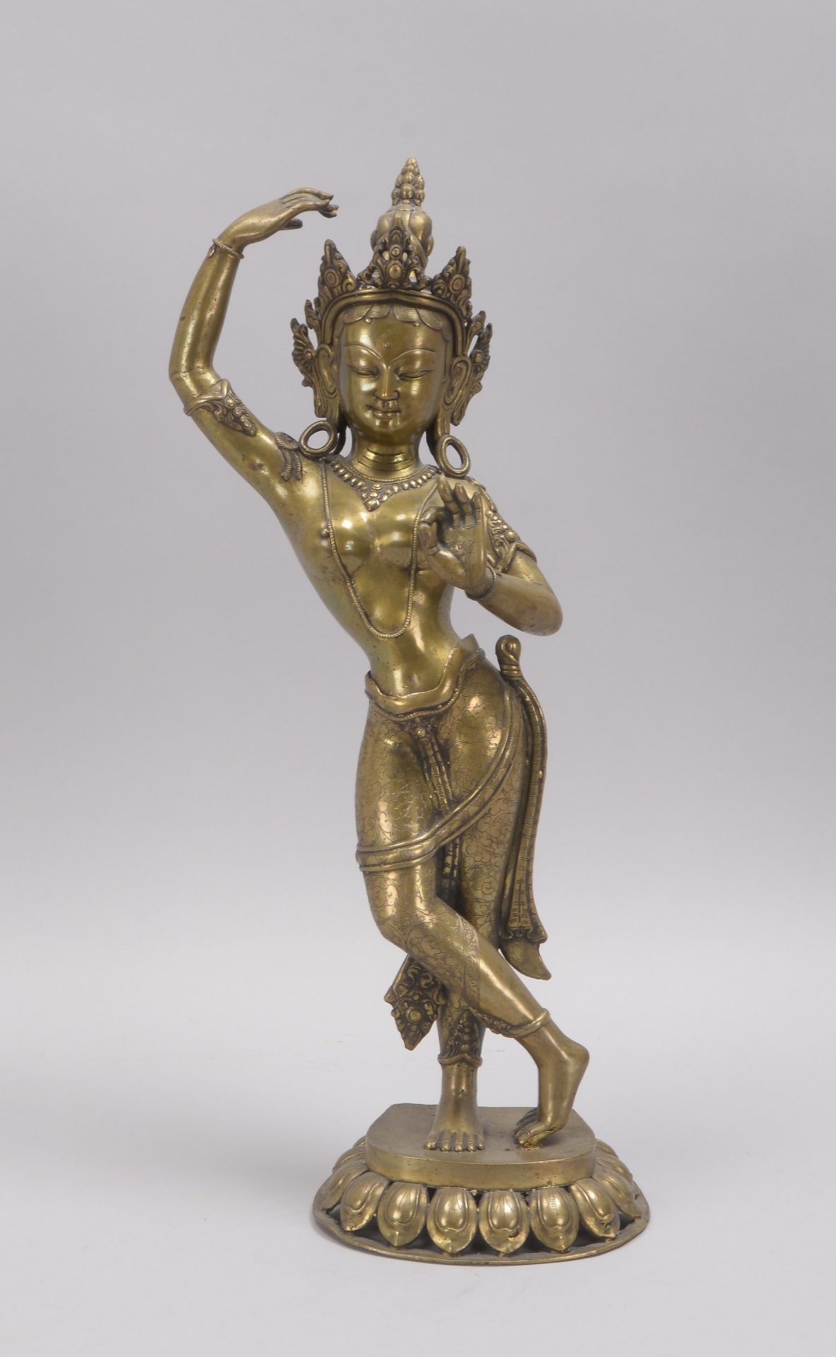 Gro&szlig;e Standfigur (Indien), &auml;lter, &#039;Tempelt&auml;nzerin&#039;, Messingguss, Figur tei