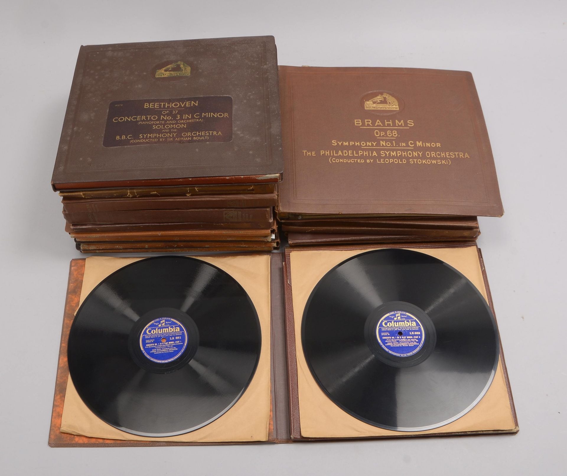 Konvolut antiker Schallplatten: überwiegend 'His Master's Voice' und 'Columbia' - 'Dvorak', u.a. - Bild 2 aus 2