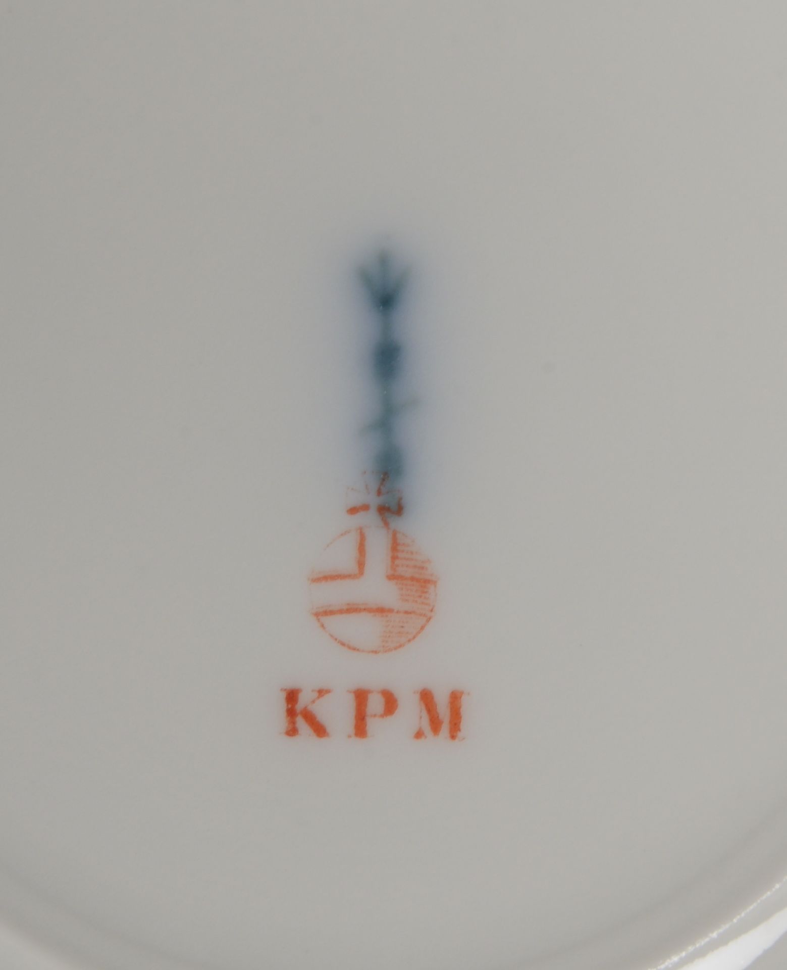 KPM Berlin (I. Wahl, Zeptermarke in Blau/&#039;Reichsapfel&#039; in Rot), Satz Speiseteller, Form &# - Image 2 of 2