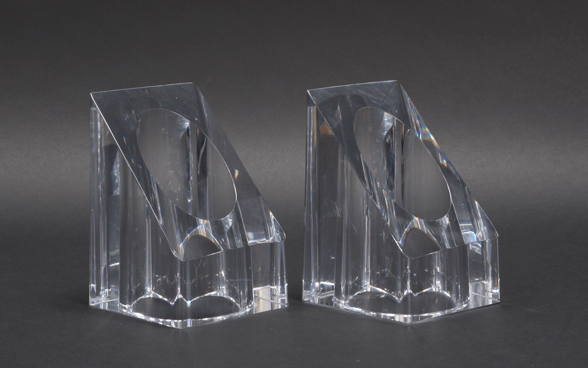 Cristal de Sèvres/Frankreich (1970er Jahre), Paar Buchstützen, massives Kristallglas handgeschliffen