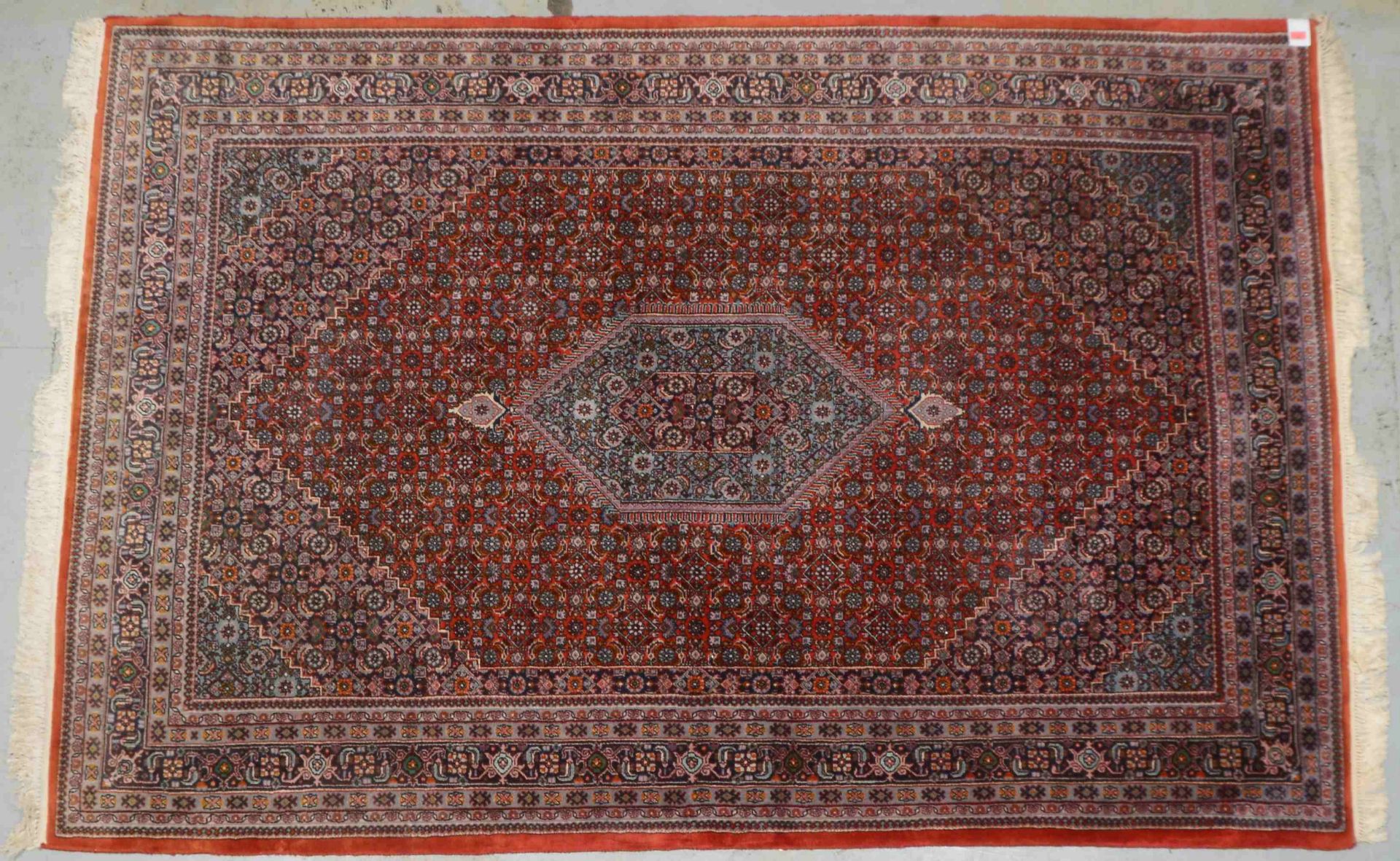 Indo-Bidjar, feste Knüpfung, hochflorig - Flor in gutem Zustand; Maße 298 x 198 cm