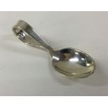 A modernist silver caddy spoon. Approx. 23