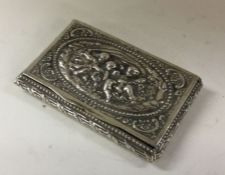 A heavy rectangular silver hinged top snuff box de