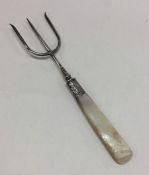 A silver and MOP toasting fork. Sheffield 1916. Ap