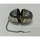 A Victorian silver tea infuser. 1874. Approx. 40 g