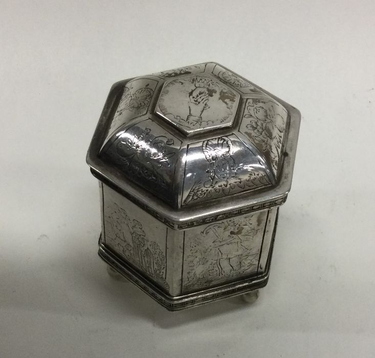 A good quality Antique silver marriage box with gi - Image 2 of 2