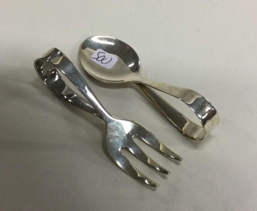 A good pair of silver baby spoons. London. Approx.