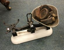 A good set of of Avery scales and weights. Est. £2