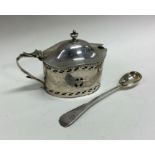 A pierced silver mustard pot. Birmingham 1825. By Charles Boyton and Sons. Approx. 104 grams.