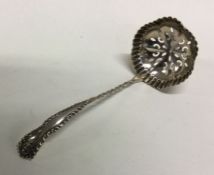 A silver pierced sifter spoon. 1900. Approx. 21 grams. Est. £20 - £30.