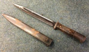 An old steel mounted bayonet. Est. £20 - £30.