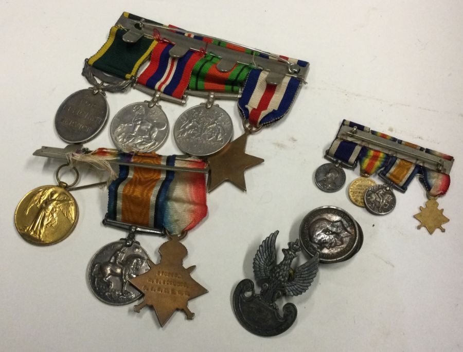 A good set of war medals together with miniatures - Image 2 of 2