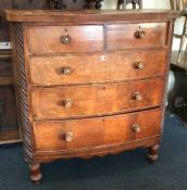 A Victorian bow front chest of drawers. Est. £30 -