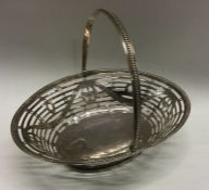 HESTER BATEMAN: A pierced and engraved silver basket. Approx. 114 grams. Est. £150 - £180.