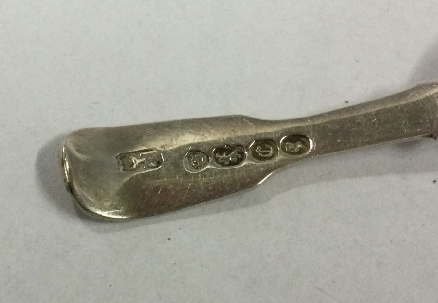 A heavy Victorian silver caddy spoon. London. By D - Image 2 of 2