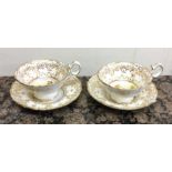 A good pair of Coalport cabinet cups and saucers d
