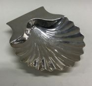 A large George III silver butter shell. London 1799. By John Emes. Approx. 129 grams. Est. £180 - £