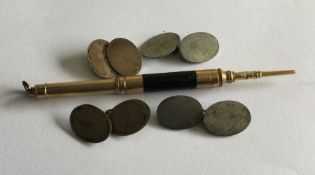 Two pairs of silver cufflinks etc. Approx. 30 gram