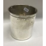 A 19th Century French silver beaker. Approx. 94 grams. Est. £140 - £180.