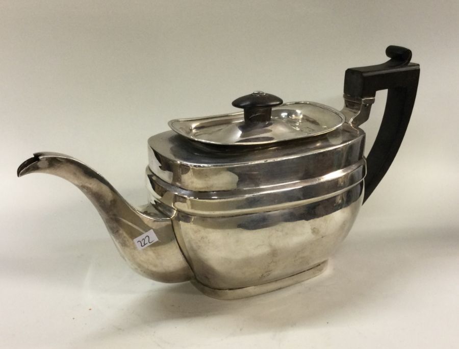A heavy George III silver teapot. London 1806. By - Image 2 of 2