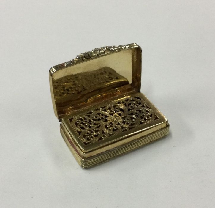 A George III silver gilt engine turned vinaigrette - Image 2 of 2