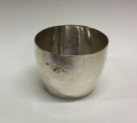 A Georgian silver goblet. London. By JW. Approx. 7