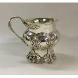An early 18th Century silver mug. Approx. 146 gram