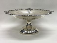 A good stylish silver sweet dish of shaped form on