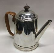 A heavy Victorian silver teapot. London 1888. By C