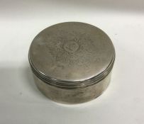 A heavy Victorian silver snuff box. London 1841. B