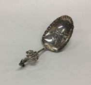 A Dutch silver scoop. Approx. 21 grams. Est. £10 -