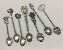 Seven Continental silver teaspoons. Approx. 74 gra