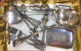 A good collection of silver plated items. Est. £20