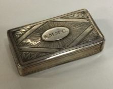 A George III silver snuff box with hinged lid. Bir