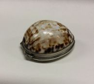 An 18th / 19th Century cowrie shell snuff mull. Ma