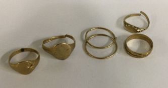A group of 9 carat rings. Approx. 7 grams. Est. £7