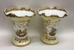 A pair of decorative Victorian porcelain vases. Es
