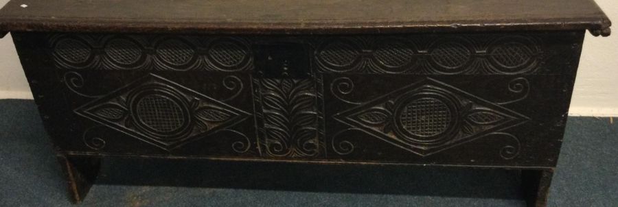 A good carved oak hinge top coffer. Est. £100 - £2 - Image 2 of 2