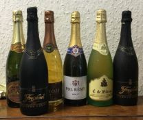 A selection of six various 750 ml bottles of Cava.